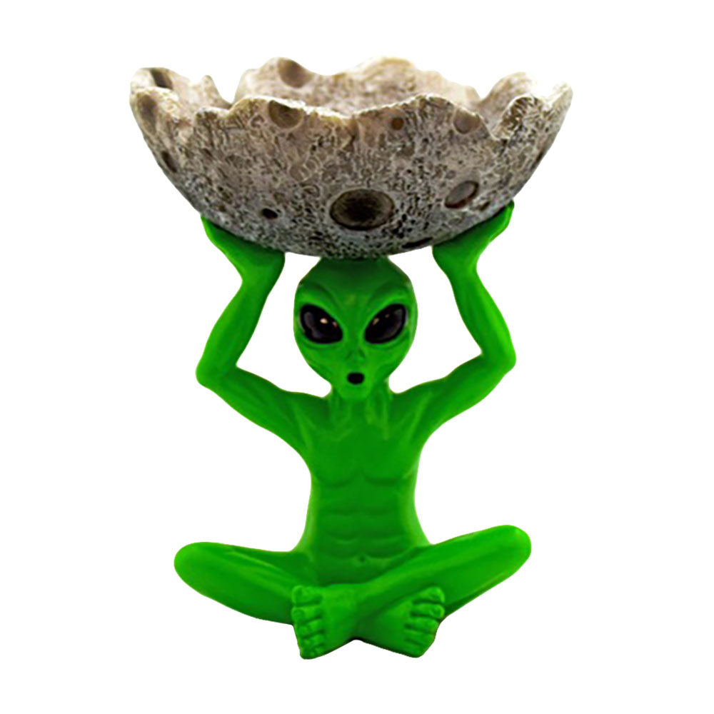 Alien Holding Moon Ashtray - 5.5" - Smoke N’ Poke