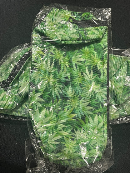 Zippered Green Hemp Leaf Carry Bag - Smoke N’ Poke