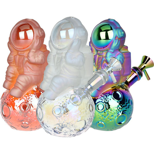 Space Man On The Moon Glass Water Pipe - 6.75" / 14mm F / Colors Vary