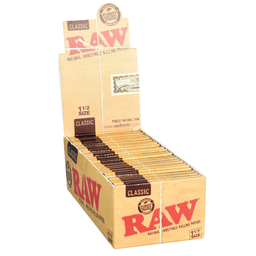 RAW Classic Rolling Papers | 1 1/2 Inch - Smoke N’ Poke