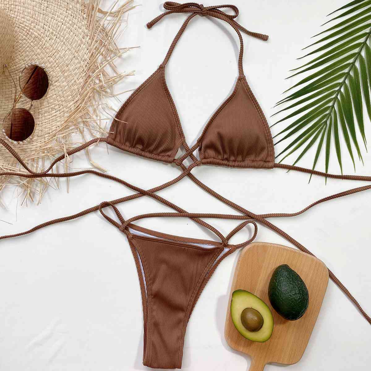 Conjunto de bikini de canalé cruzado con cuello halter