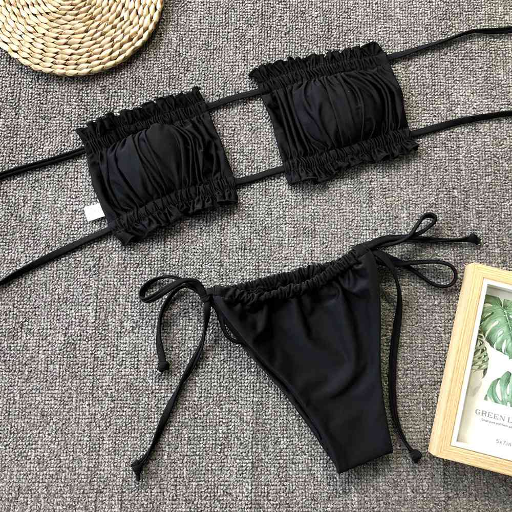 Conjunto de bikini fruncido con ribete de volantes